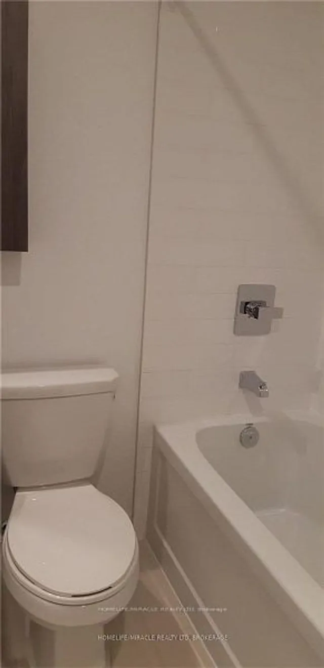 Additional image 12 of 70 Annie Craig Dr Unit 1001