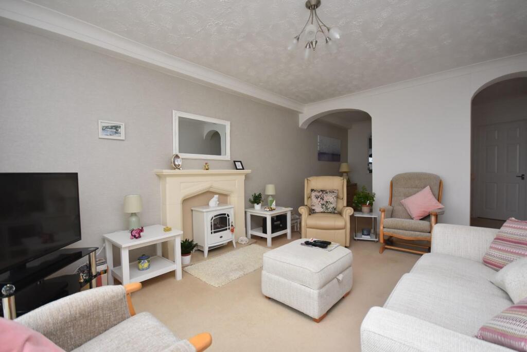 Additional image 4 of 31 Highfield Close, Dinas Powys, CF64 4LR