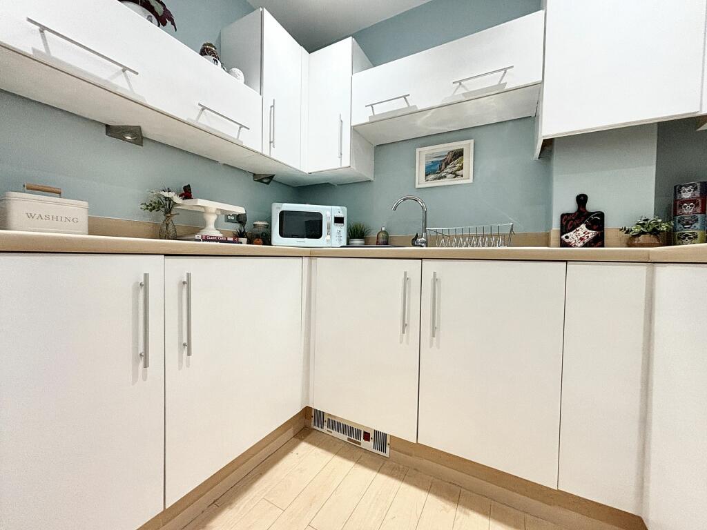 Additional image 8 of Glanfa Dafydd, Barry, CF63