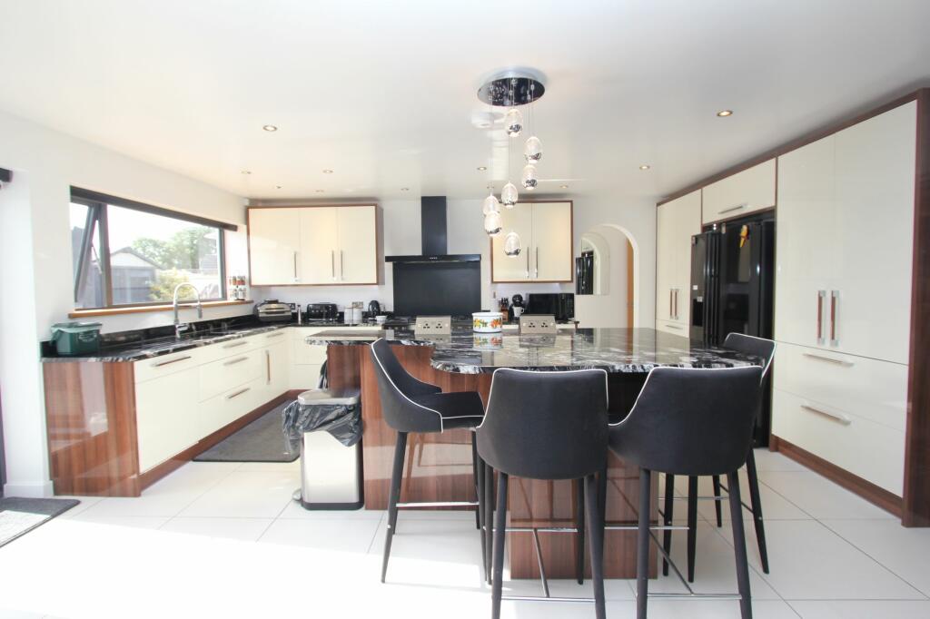 Additional image 16 of Cog Road, Sully, CF64