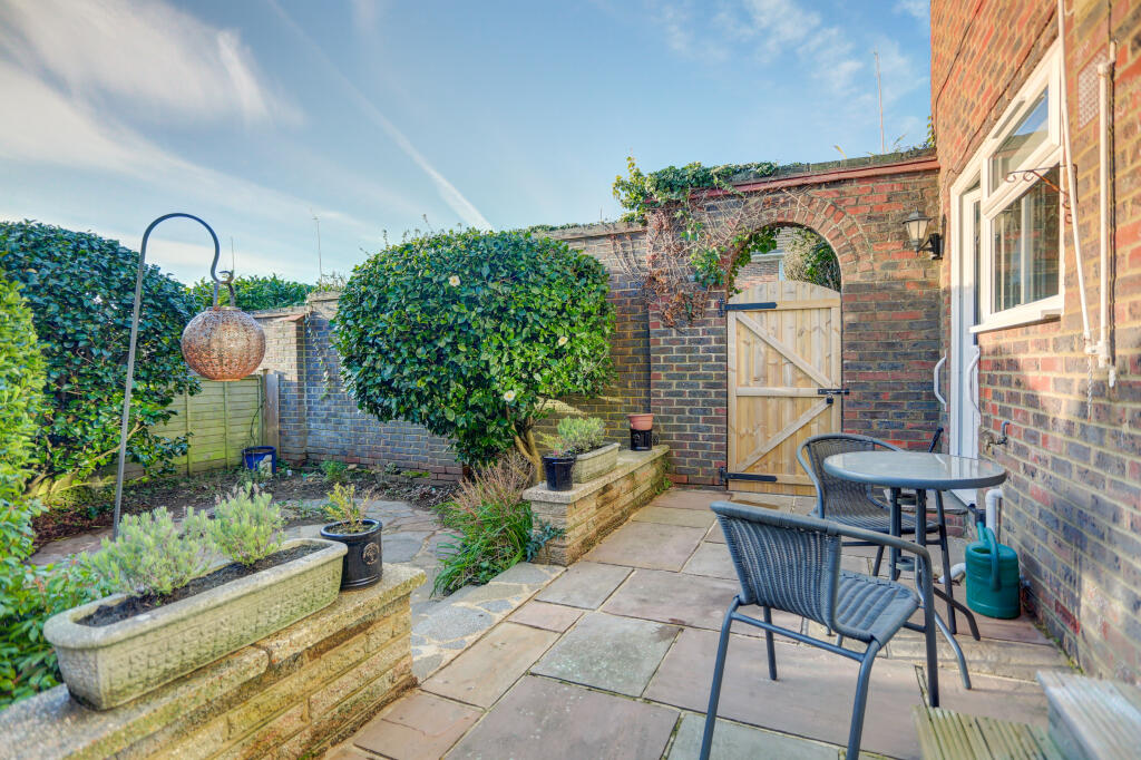 Additional image 25 of Fulmar Close, Hove, East Sussex, BN3