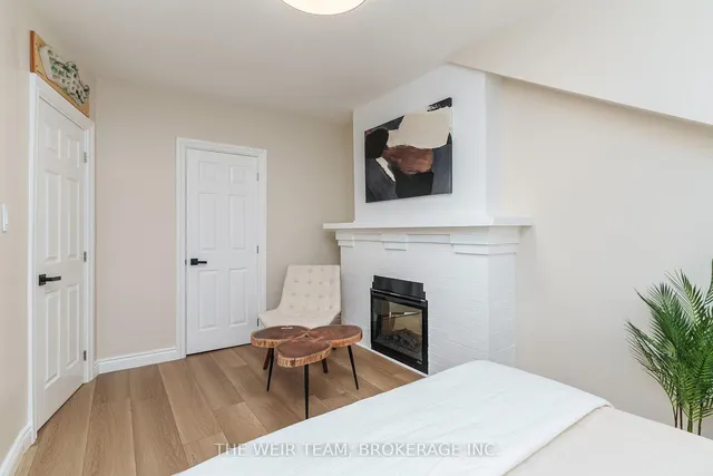 Additional image 16 of 29 Oak Park Ave