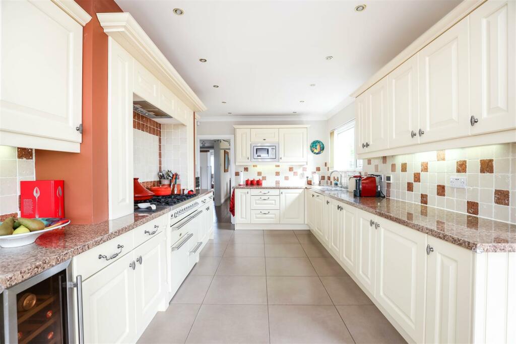 Additional image 8 of West Farm Road, Ogmore-by-Sea, Bridgend, CF32 0PU