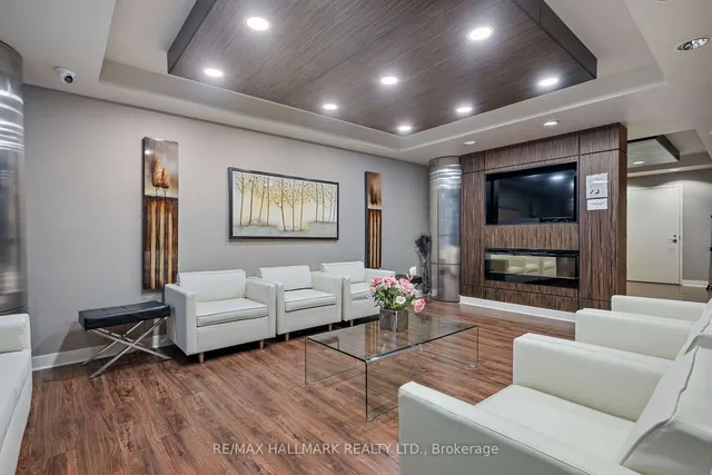 Additional image 2 of 320 Richmond St Unit 203