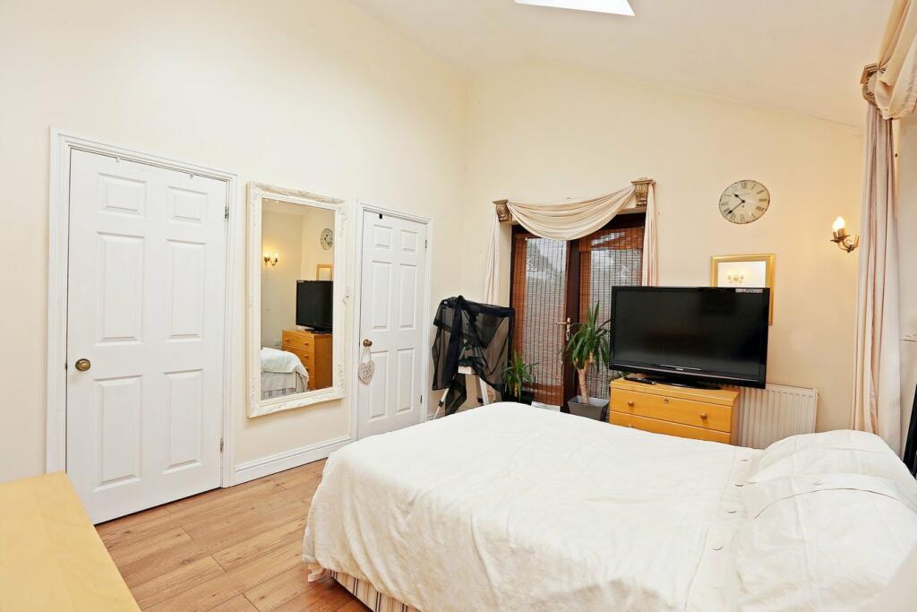 Additional image 13 of Clos Creyr, Llantwit Fardre, Pontypridd, CF38