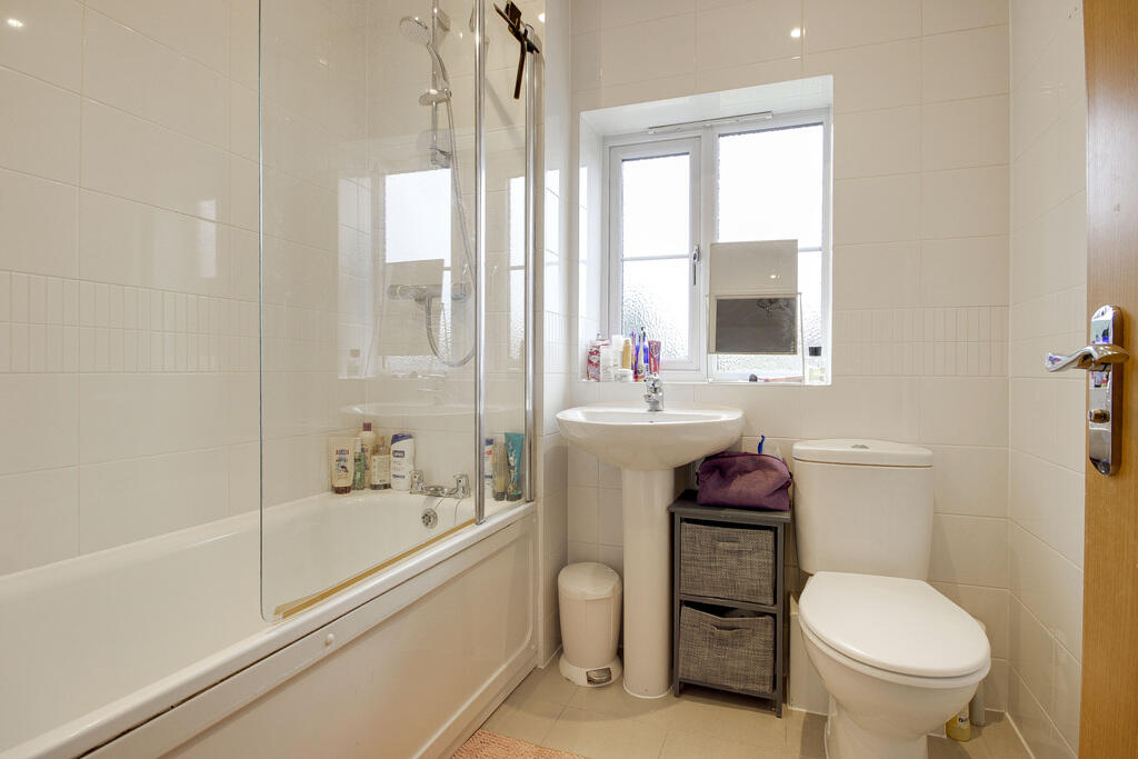 Additional image 12 of Waratah Drive, Chislehurst BR7
