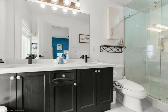 Additional image 30 of 2220 Queensway Dr Unit 13