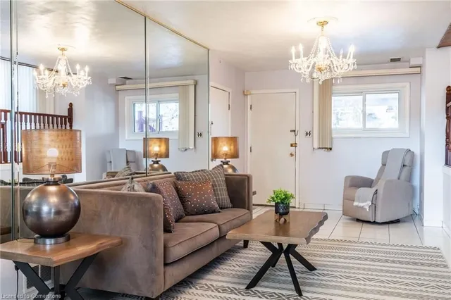 Additional image 31 of 9 Laurier Ave