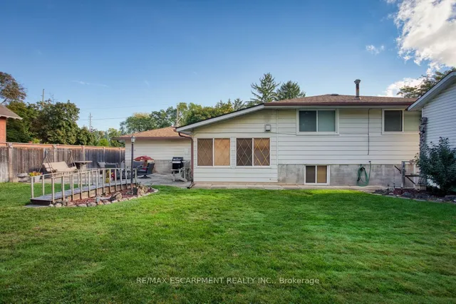 Additional image 32 of 984 Easterbrook Ave