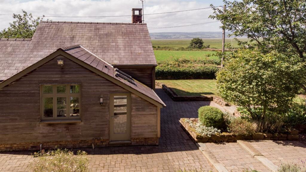 Additional image 33 of Peerswood Bungalow and Cottage, Station Road, Burton, Cheshire