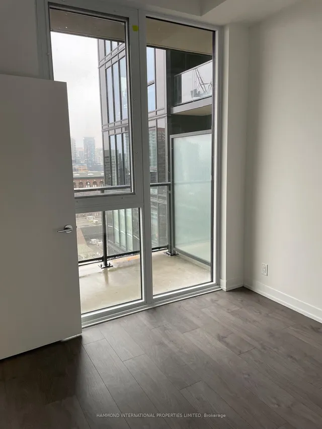 Additional image 16 of 270 Dufferin St Unit 1023