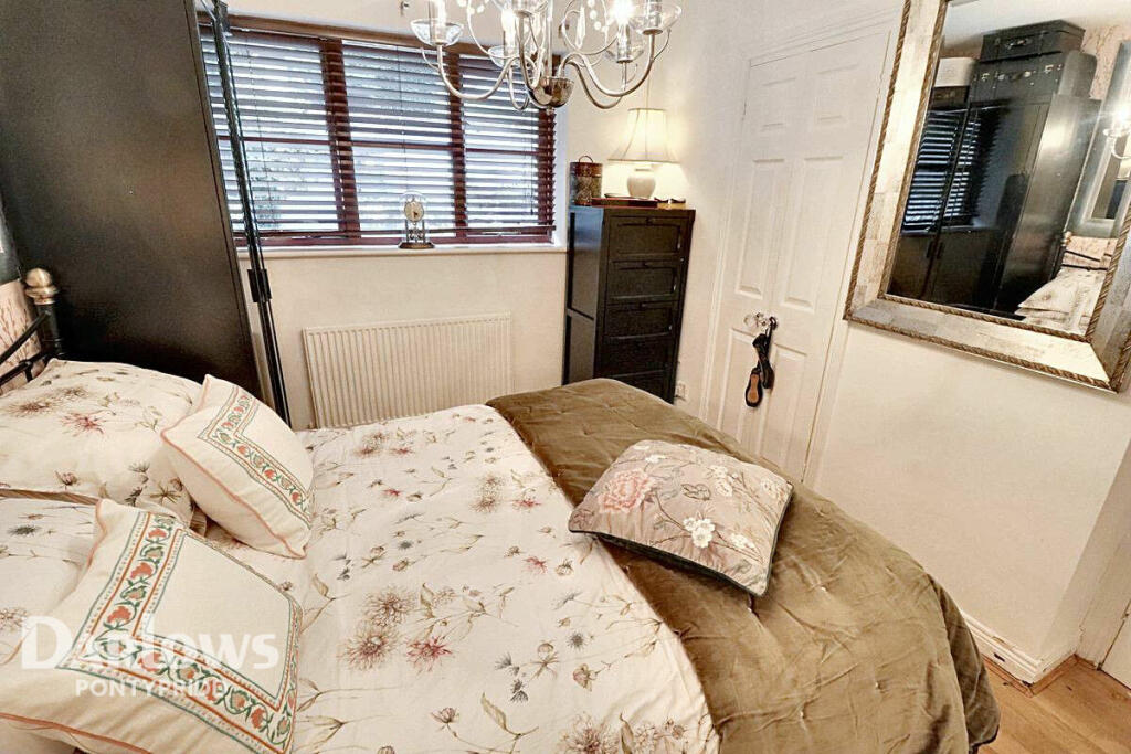 Additional image 22 of Ynys Hir, Pontypridd