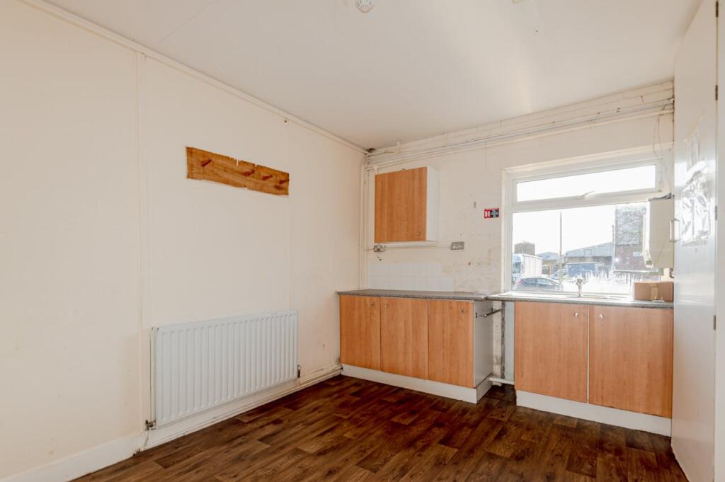 Additional image 4 of Unit 2 Queensway, Stem Lane Industrial Estate, New Milton, BH25 5NN