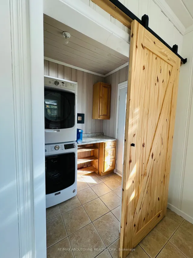 Additional image 22 of 8 Renwood Pl