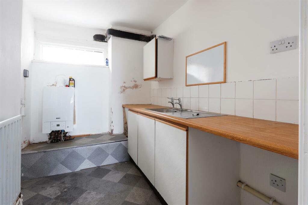 Additional image 7 of Holton Road, Barry