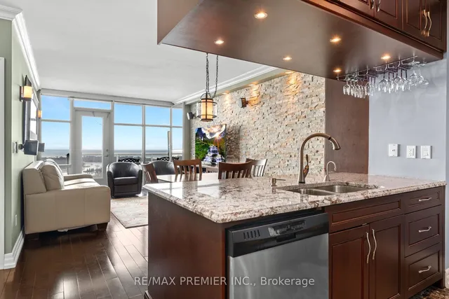 Additional image 6 of 35 Mariner Terr Unit 3910