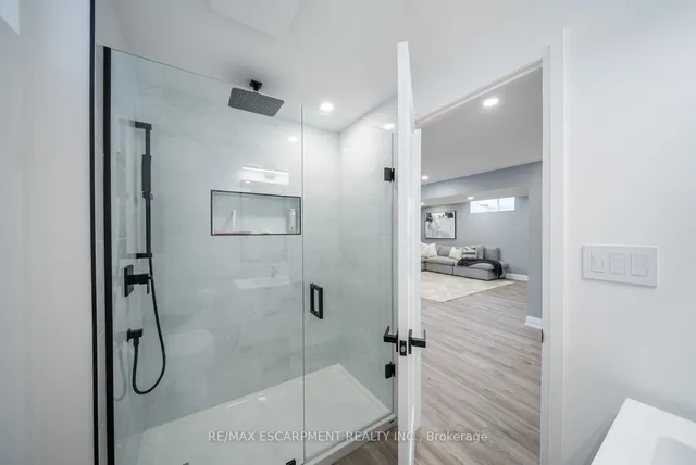 Additional image 35 of 36 Miller Dr