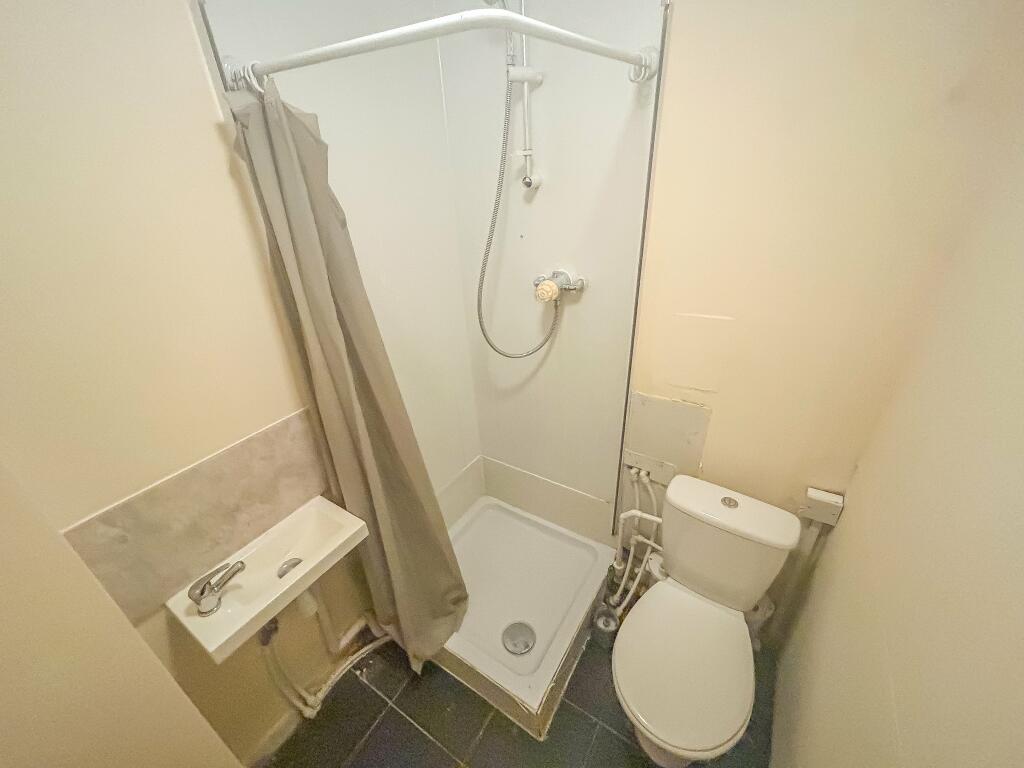 Additional image 6 of Broadway, ,