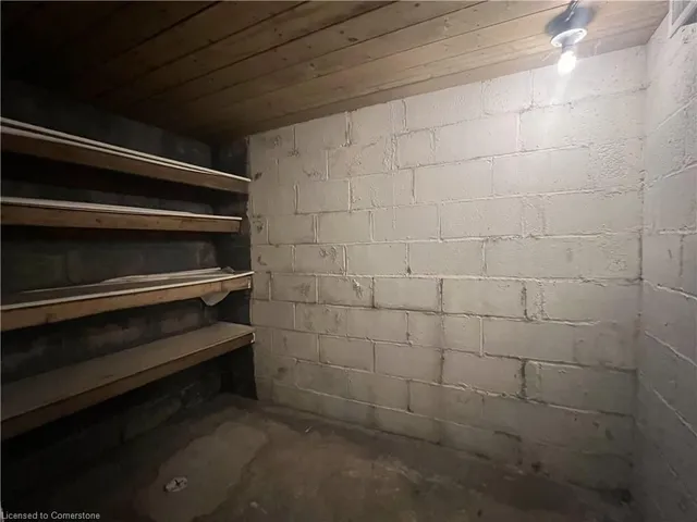 Additional image 23 of 258 Brucedale Ave