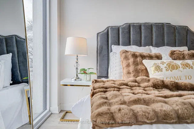 Additional image 19 of 36 Zorra St Unit 209