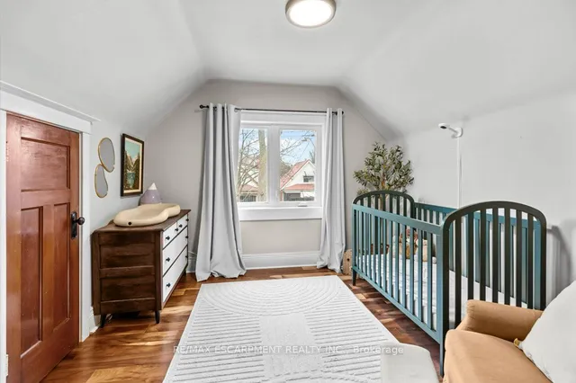 Additional image 24 of 92 Graham Ave