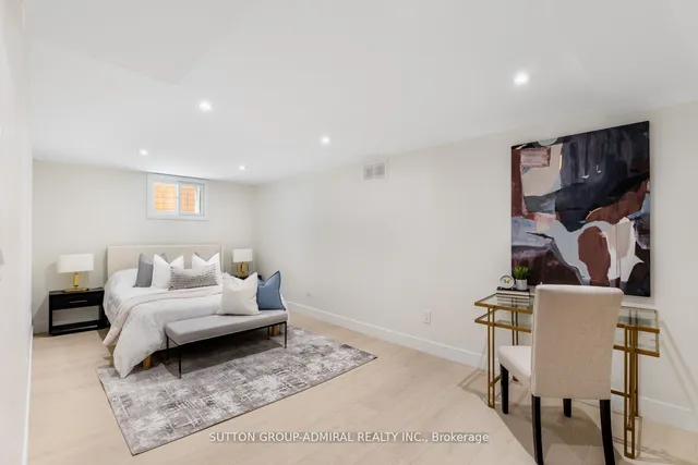 Additional image 33 of 216 Glencairn Ave