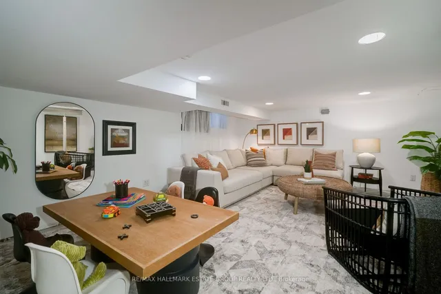 Additional image 18 of 181 Lee Ave