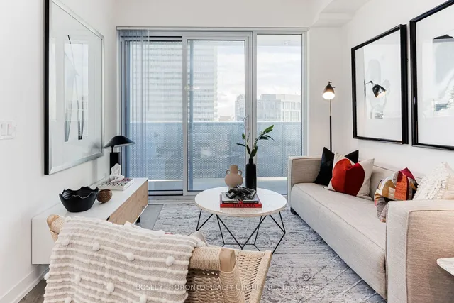 Additional image 5 of 138 Downes St Unit 1706