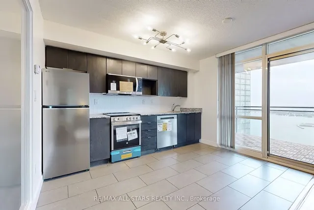 Additional image 7 of 15 Fort York Blvd Unit 4211