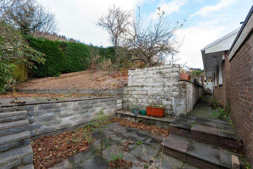 Additional image 24 of Ashgrove, Edwardsville, Treharris