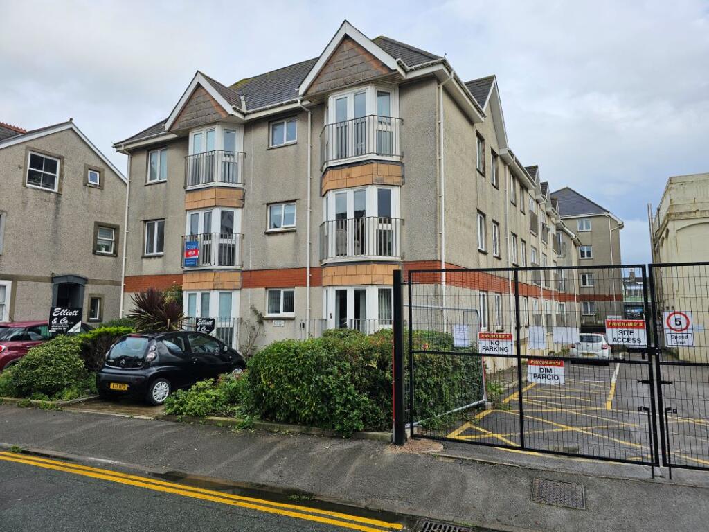Additional image 14 of 12 Pavilion Court, Mary Street, Porthcawl, Mid Glamorgan, CF36 3YG