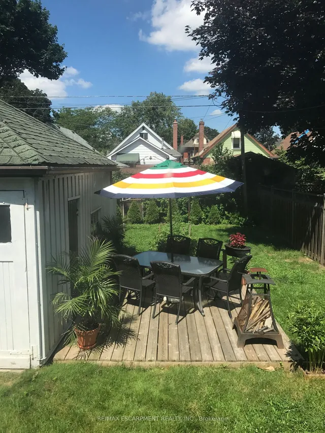 Additional image 40 of 64 Graham Ave