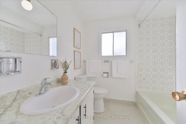 Additional image 31 of 23 Copthorne Ave