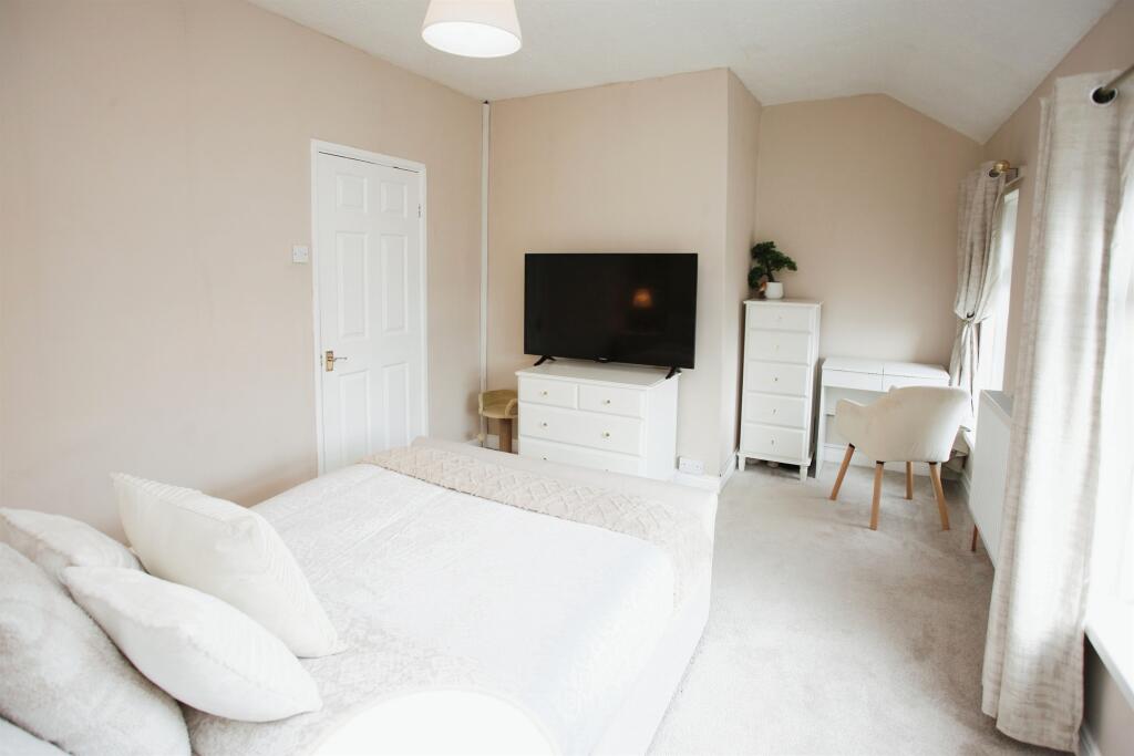 Additional image 10 of Gelligaer Road, Cefn Hengoed, Hengoed