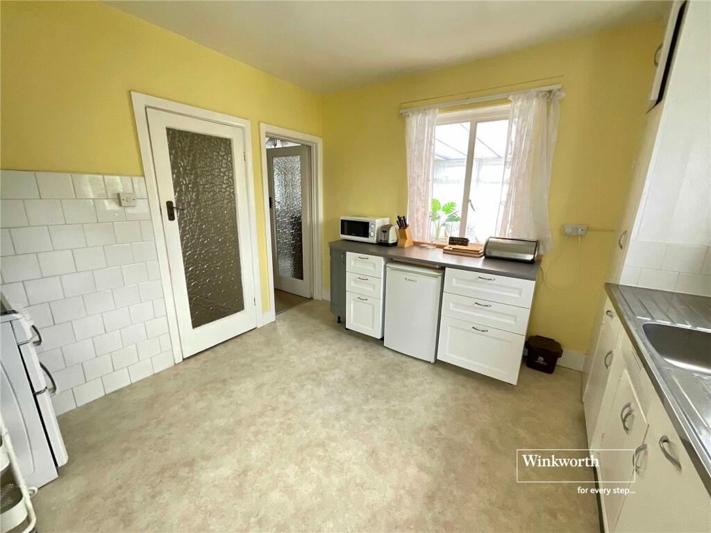 Additional image 15 of Woodland Way, Highcliffe, Christchurch, BH23