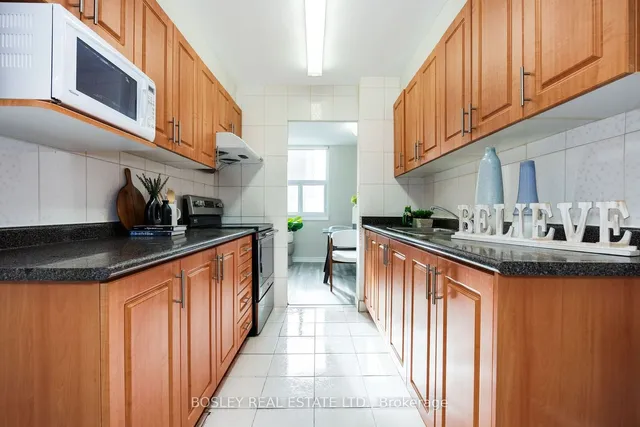 Additional image 20 of 3 Massey Sq Unit 2403