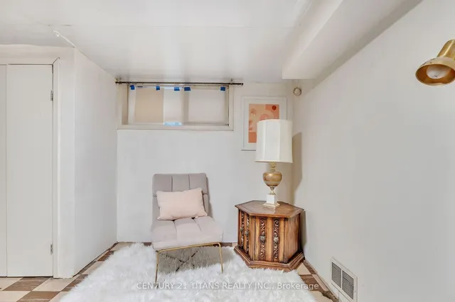 Additional image 25 of 48 Merrian Rd