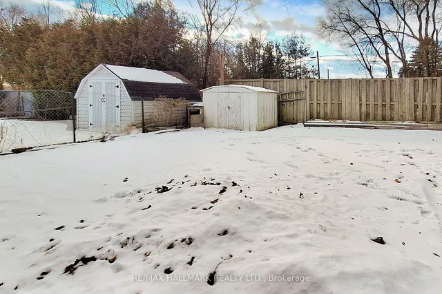 Additional image 38 of 114 Benjamin Blvd