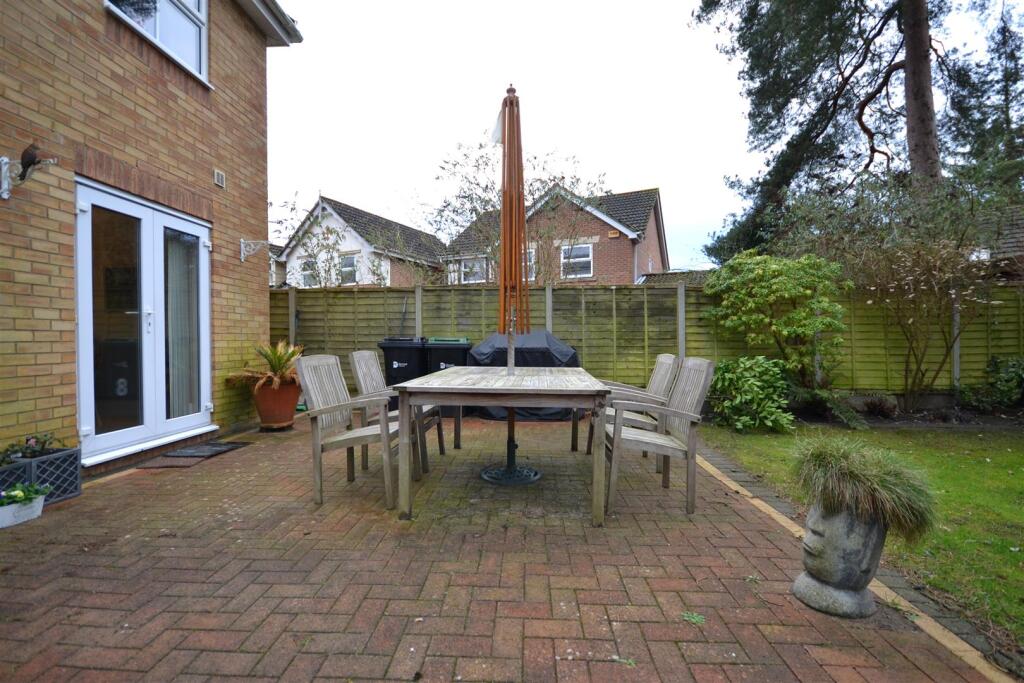 Additional image 27 of Hillmeadow, Verwood