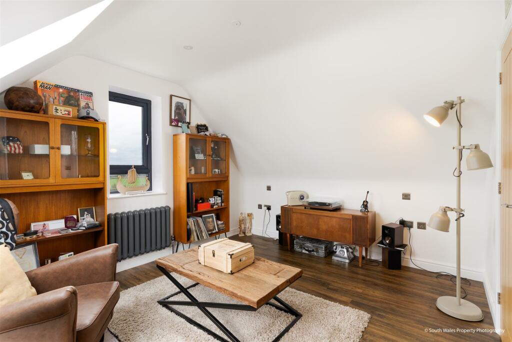 Additional image 6 of Sigingstone, Cowbridge