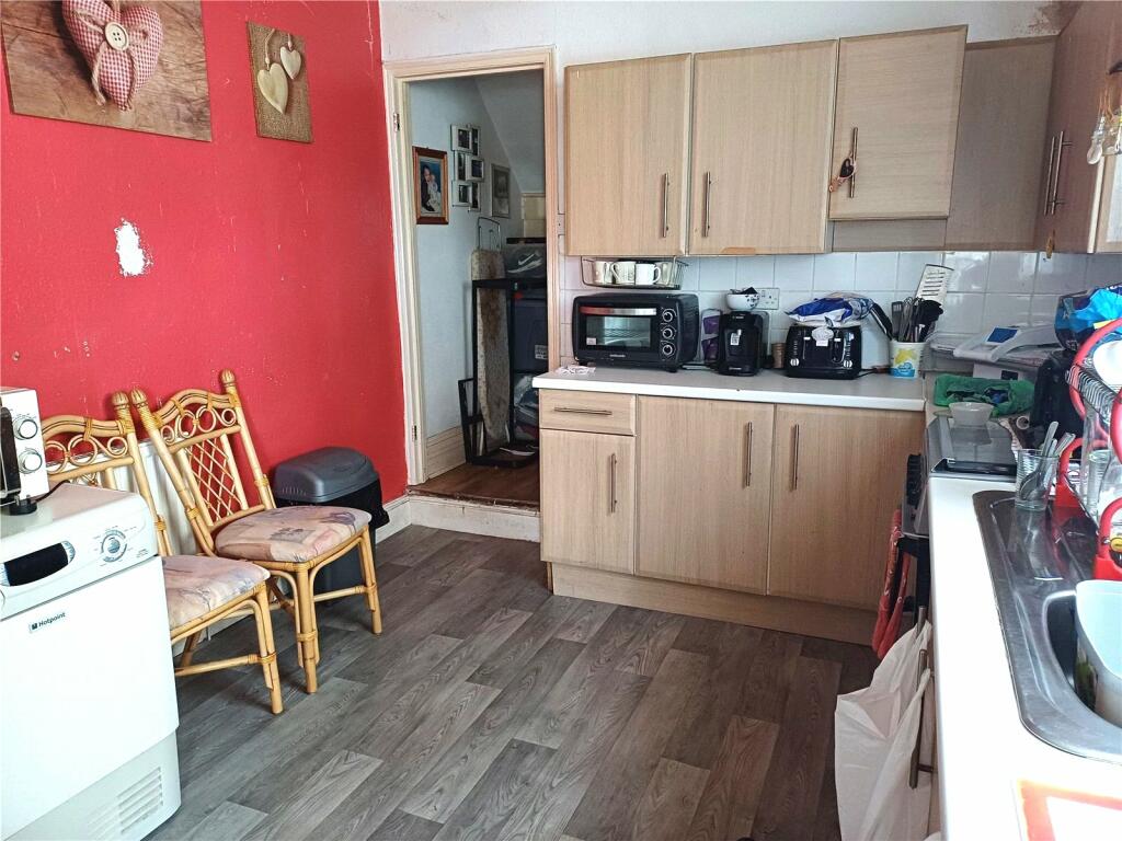 Additional image 4 of Suffolk Place, Porthcawl CF36 3EB, CF36