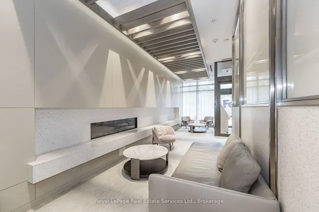 Additional image 34 of 19 Western Battery Rd Unit 310