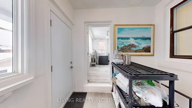 Additional image 10 of 33 Bloem Ave