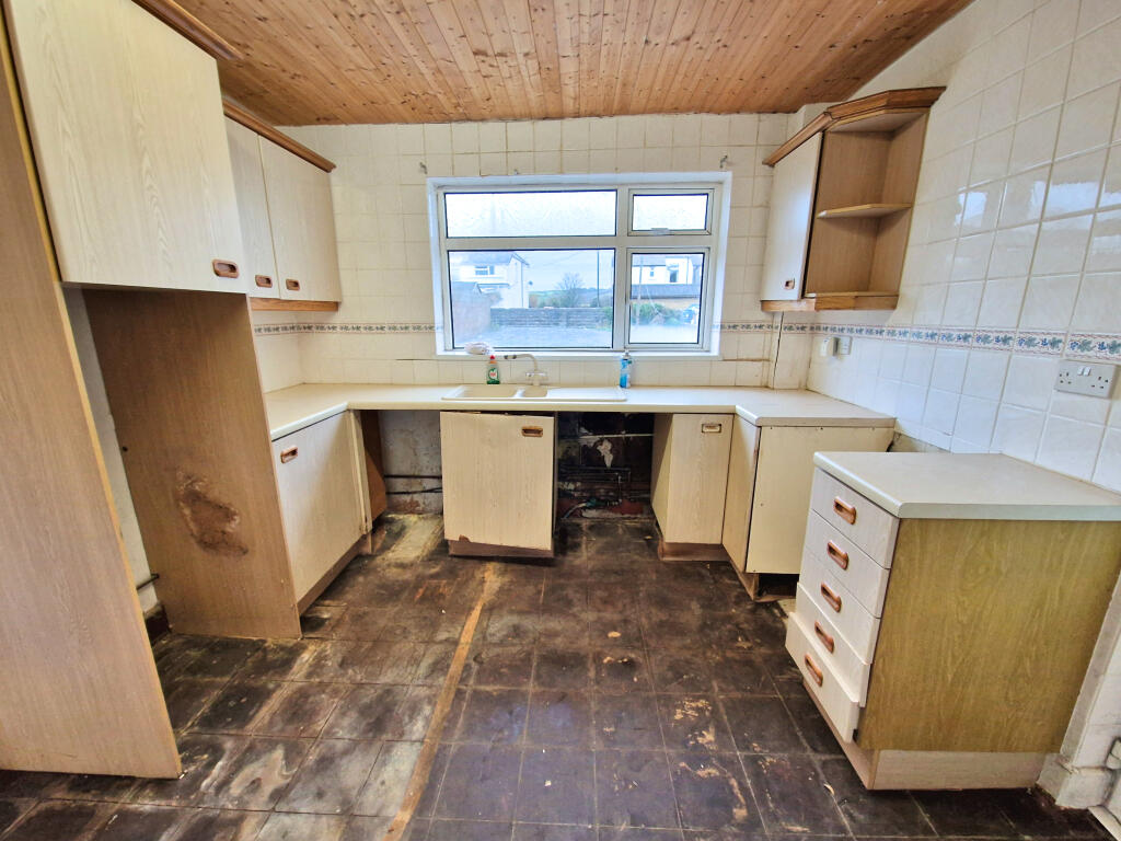 Additional image 5 of 63 ST. DAVIDS WAY, PORTHCAWL, CF36 5HB