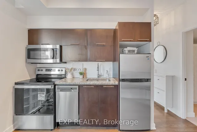 Additional image 13 of 126 Simcoe St Unit 1407