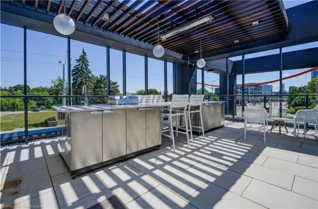 Additional image 16 of 741 King St Unit 103