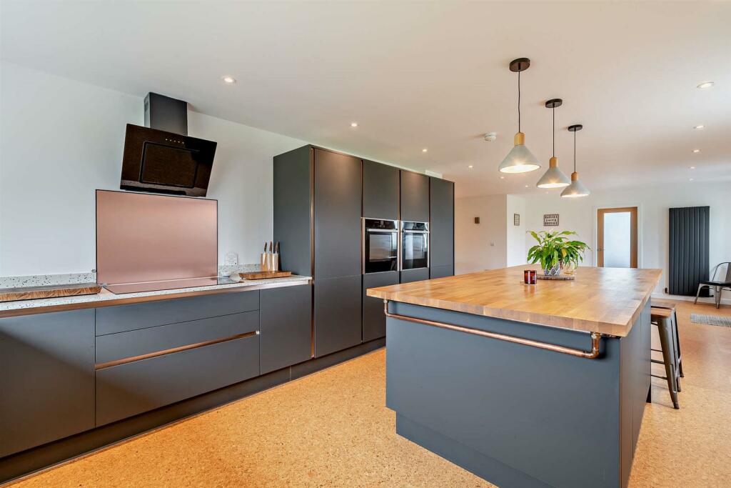 Additional image 7 of Ashton Lane, Ashton, Chester