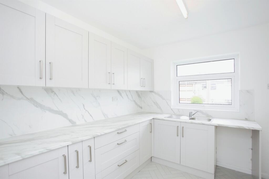 Additional image 16 of St. Annes Gardens, Maesycwmmer, Hengoed