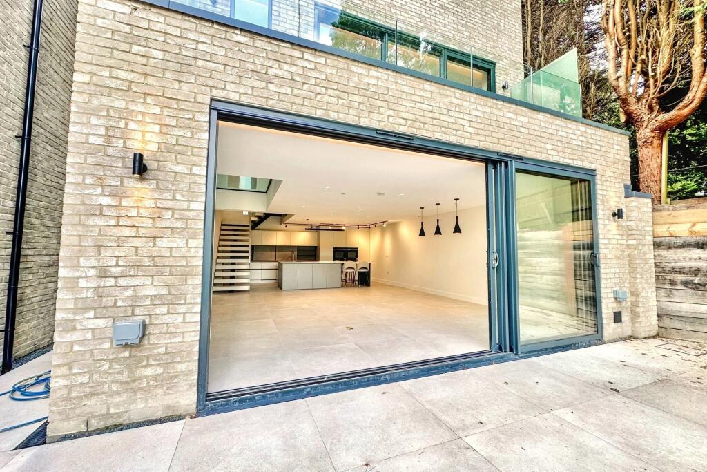 Additional image 7 of Lilliput