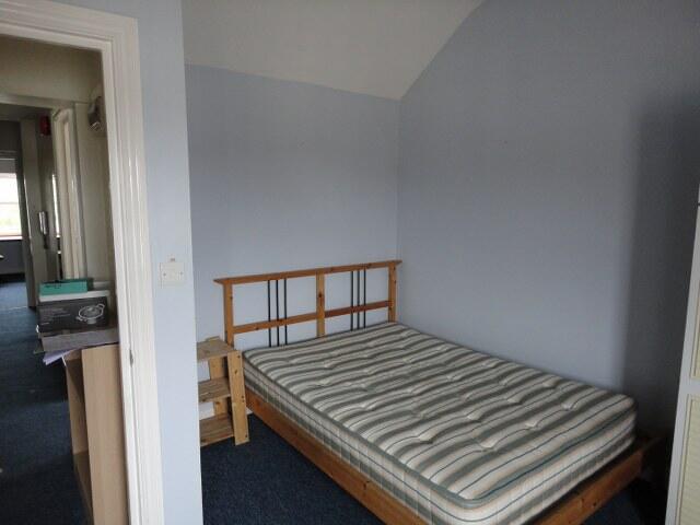 Additional image 7 of Ref 930 – Richmond Terrace Top/Third Floor Flat